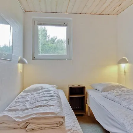 Awesome In Spttrup With 3 Bedrooms, Sauna And Wifi Vakantiehuis *