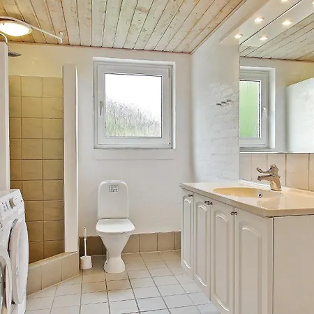 Vakantiehuis Awesome In Spttrup With 3 Bedrooms, Sauna And Wifi Vadum (Skive)
