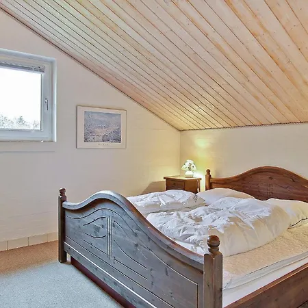 Awesome In Spttrup With 3 Bedrooms, Sauna And Wifi Vakantiehuis