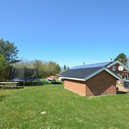 Awesome In Spttrup With 3 Bedrooms, Sauna And Wifi *