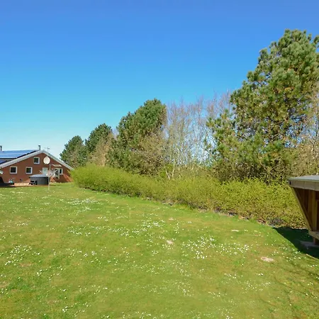 Awesome In Spttrup With 3 Bedrooms, Sauna And Wifi